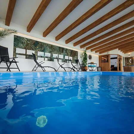Kotyogo Panzio B&B Lupeni (Harghita)